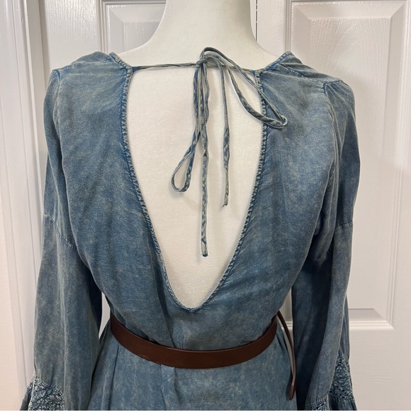 Altar’d State Bell Sleeve Midi Dress. Belt included! - Picture 5 of 12